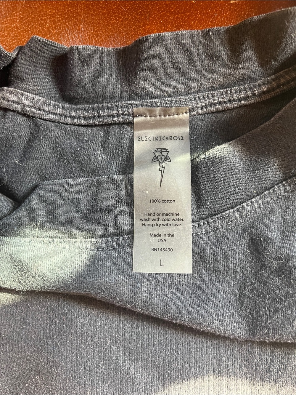 ELECTRIC & ROSE Tee - Picture 2 of 3